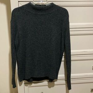 Uniqlo Gray Mock Neck Sweater Size S